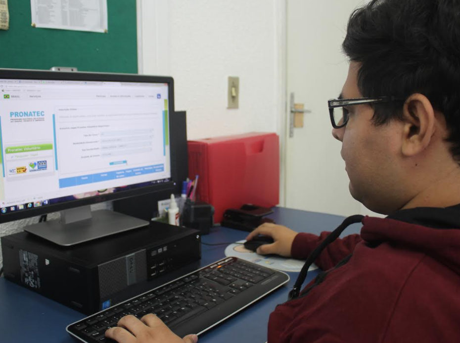  Pronatec oferece mais de 500 mil vagas em cursos à distância 