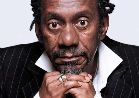 Cantor Luiz Melodia morre aos 66 anos vítima de câncer