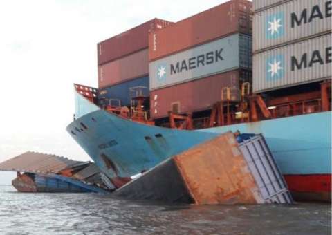 Vítimas de naufrágio seguem desaparecidas e familiares denunciam que buscas não estão sendo realizadas