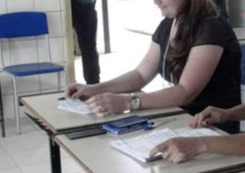 Mesária é agredida por eleitora em escola de Manaus