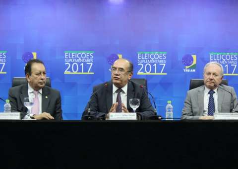 Em Manaus, ministro Gilmar Mendes acompanha eleições para governador