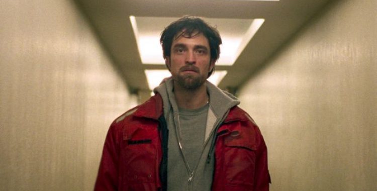 Robert Pattinson recusou fazer cena onde masturbava cachorro em novo filme