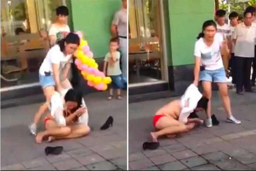 Amante é humilhada e aperreada por mulher traída ao ser arrastada pela rua