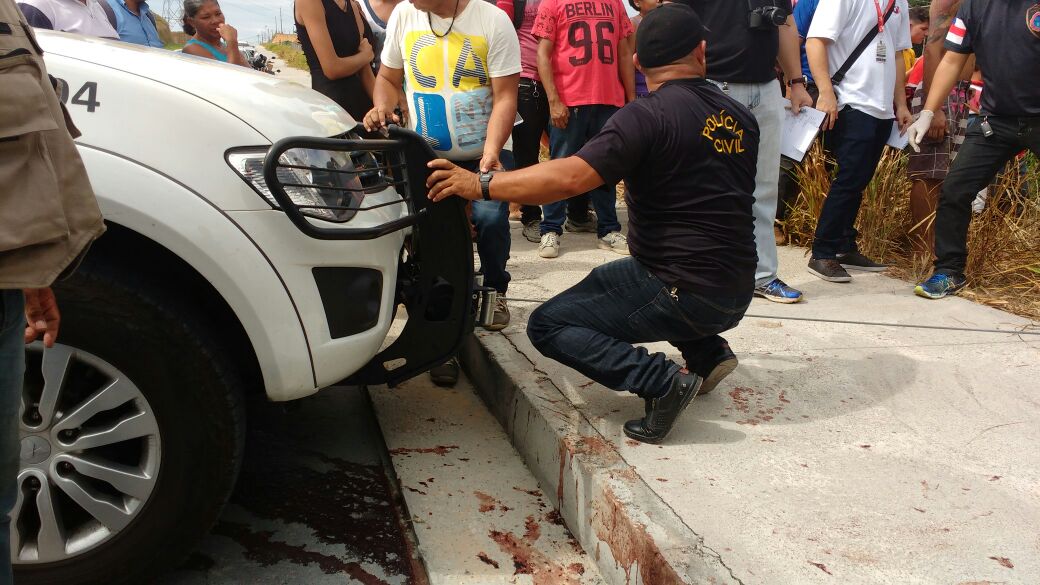 Segundo corpo degolado é encontrado em avenida de Manaus