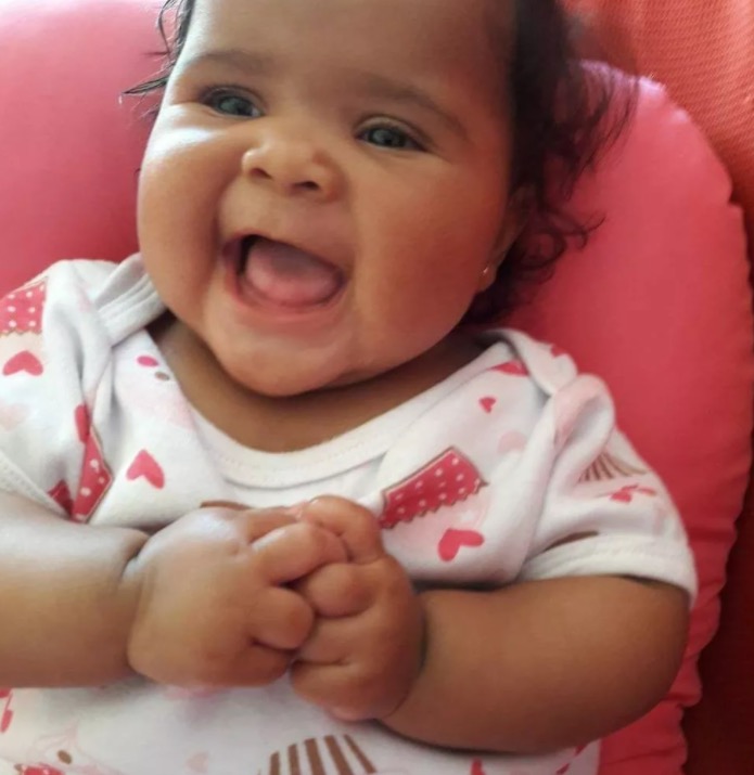 Bebê de 6 meses morre sufocada por alimento em creche 