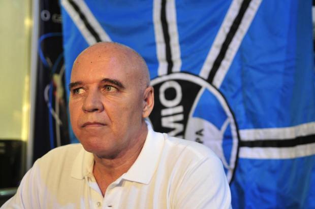 Valdir Espinosa é demitido da coordenação técnica do Grêmio