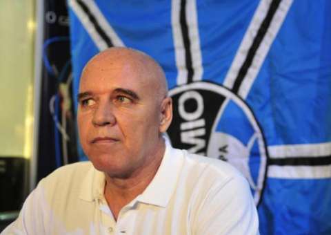 Valdir Espinosa é demitido da coordenação técnica do Grêmio