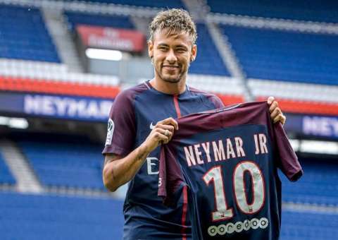 Com multa paga, Neymar pode estrear esse domingo no PSG