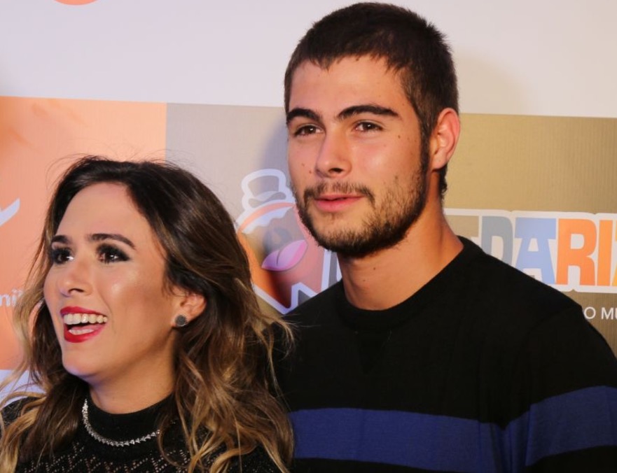 Rafael Vitti se declara para Tatá Werneck no aniversário da atriz