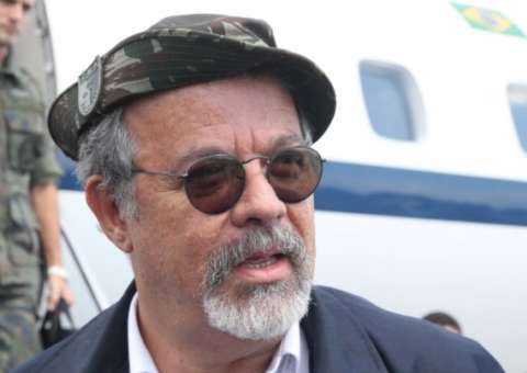 No Amazonas, ministro da Defesa se reúne com autoridades para discutir segurança na fronteira 