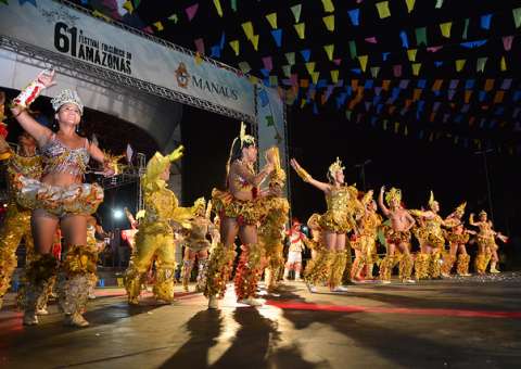 Atividades esportivas e culturais movimentam Ponta Negra durante todo mês