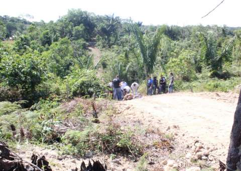 Corpos empilhados são encontrados em ramal de Manaus