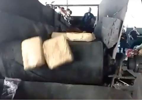 Polícia incinera mais de 2 toneladas de drogas em Manaus