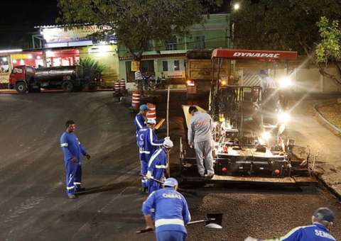 Obras de recapeamento avançam pelo bairro de Flores em Manaus 