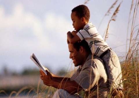 Elias Moreira faz especial Dia dos Pais em shopping de Manaus