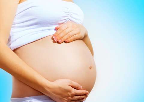 Vitamina B3 pode prevenir abortos e defeitos congênitos nos bebês, diz estudo