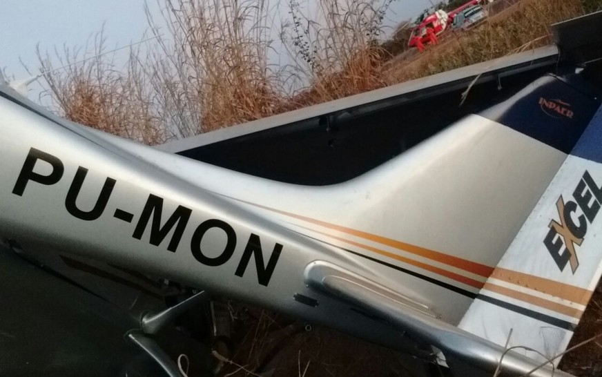 Avião com ex-senador boliviano asilado no Brasil cai em Goiás