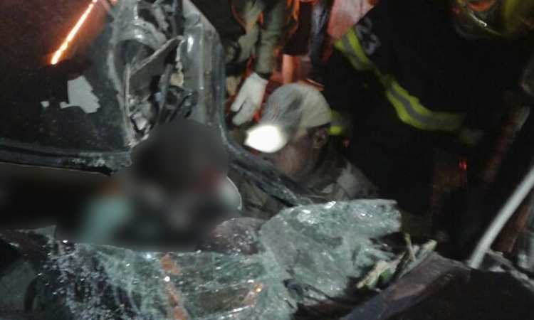 Homem fica ferido após colisão entre carro e ônibus em avenida de Manaus