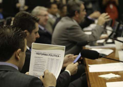 Entenda o que é o modelo 'distritão'