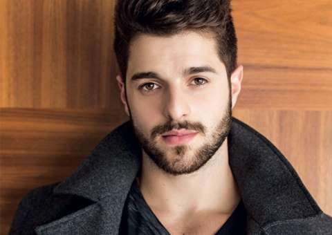 Palco do DJ Alok desaba durante show e pelo menos 20 pessoas ficam feridas