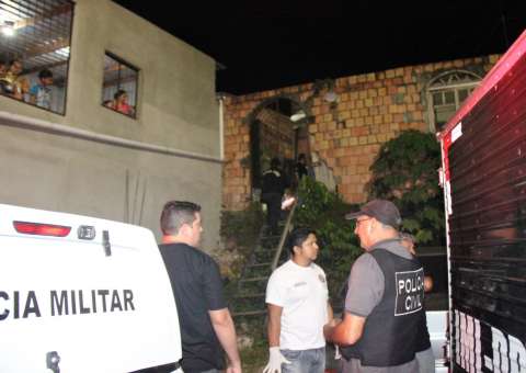 Após receber ameaças, mulher é morta com facada nas costas em Manaus