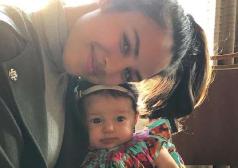 Yanna Lavigne posa com a filha e encanta seguidores