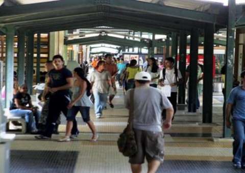 Universidades federais dizem que só têm dinheiro para manutenção até setembro