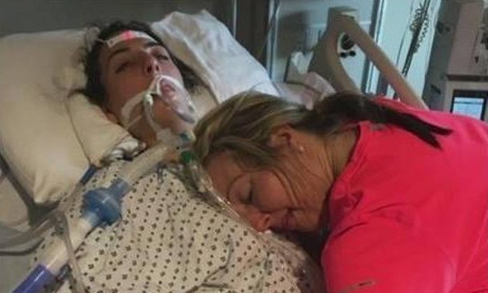 Mãe posta foto angustiante da filha pouco antes de morrer por uso de drogas
