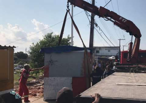 Governo retira ocupantes de área que receberá instituição de caridade em Manaus