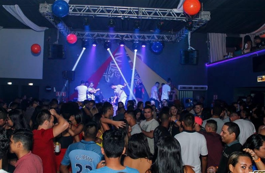 'Esquenta' para o show do MC Rahell agita Forró do Netão