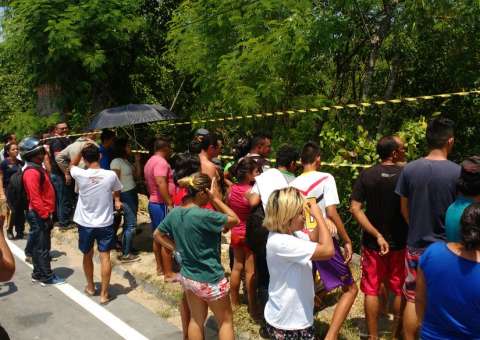 Corpo de homem é encontrado boiando em igarapé de Manaus