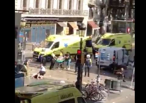 Atentado terrorista em Barcelona deixa mortos e feridos