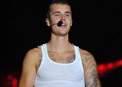 Justin Bieber lança novo single após cancelar turnê