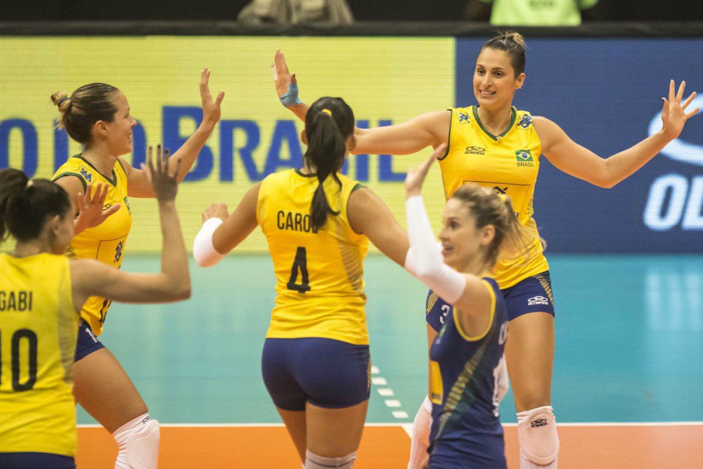 Com reservas, seleção feminina arrasa Chile e segue 100% no Sul-Americano