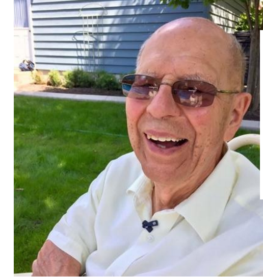 Idoso de 94 anos instala piscina e decide 'adotar' crianças do bairro para não ficar sozinho