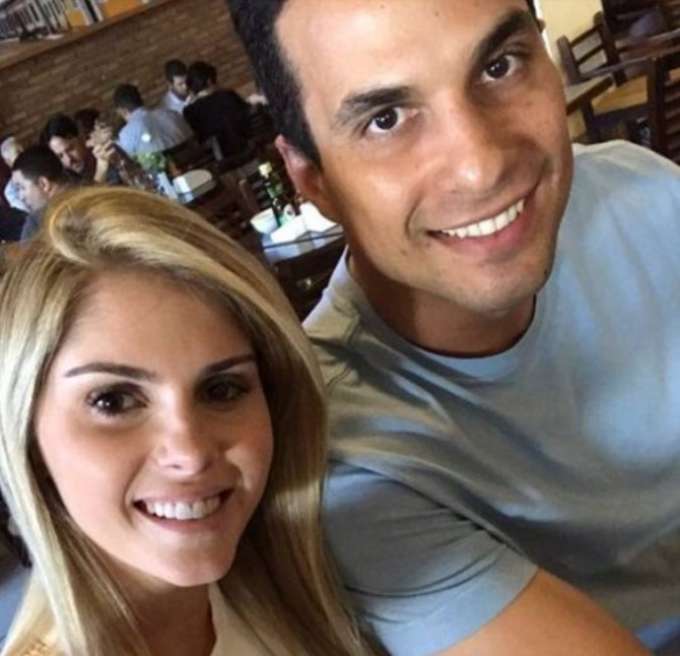 Bárbara Evans termina namoro com deputado