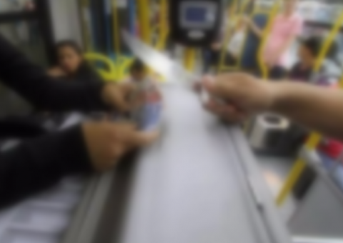 Cobradora de ônibus vai receber R$ 13 mil de indenização após sofrer três assaltos e não ter FGTS depositado