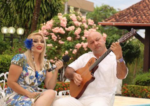 Show ‘Amigos no Palco’ é a grande atração do complexo Edmilson Lanches 