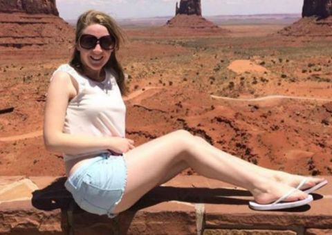 Jovem faz descoberta devastadora ao notar que saía leite dos seios sem estar grávida 