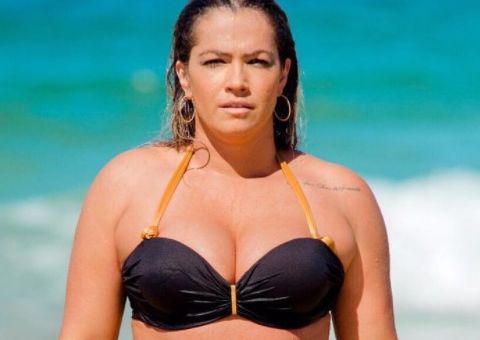 Fani Pacheco denuncia comentários gordofóbicos após foto de lingerie