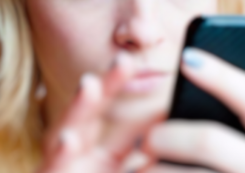  Menina de 12 anos envia mensagem para mãe e é encontrada morta minutos depois