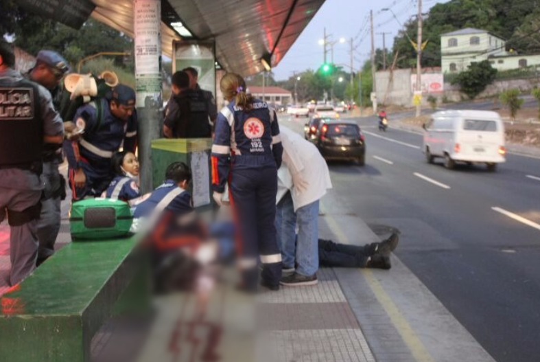 Suspeito de assalto é executado com tiro no pescoço por justiceiro em Manaus