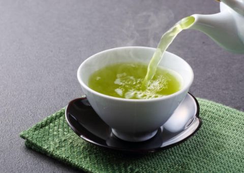 Além de ajudar no emagrecimento, chá também estimula a memória 