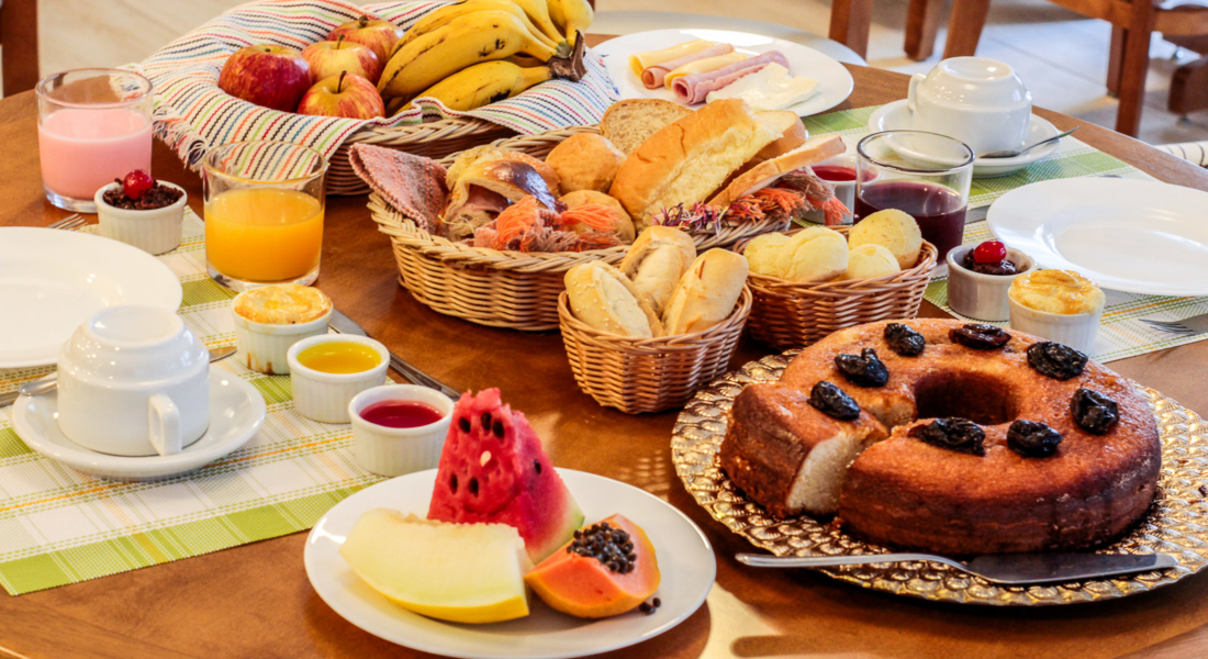  Nacer realiza café da manhã beneficente com buffet livre