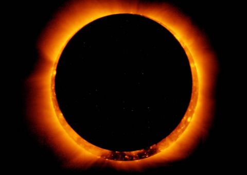  Saiba 5 curiosidades sobre o eclipse solar total desta segunda