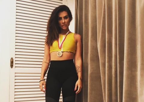 Cleo Pires explica motivo de ter deixado de seguir mãe no Instagram