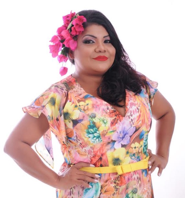  Lucilene Castro, Zezinho Corrêa e Márcia Siqueira agitam Bar do Caldeira