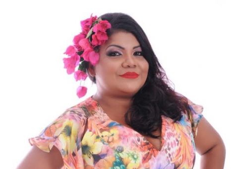  Lucilene Castro, Zezinho Corrêa e Márcia Siqueira agitam Bar do Caldeira