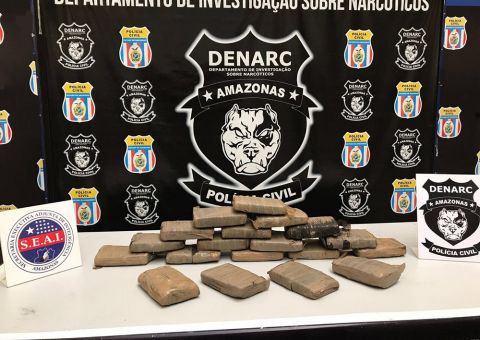 Malas com 19 tabletes de maconha são apreendidas dentro de embarcação em Porto de Manaus