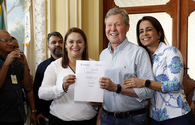 Lei obriga escolas particulares a disponibilizarem lista de material escolar com antecedência em Manaus